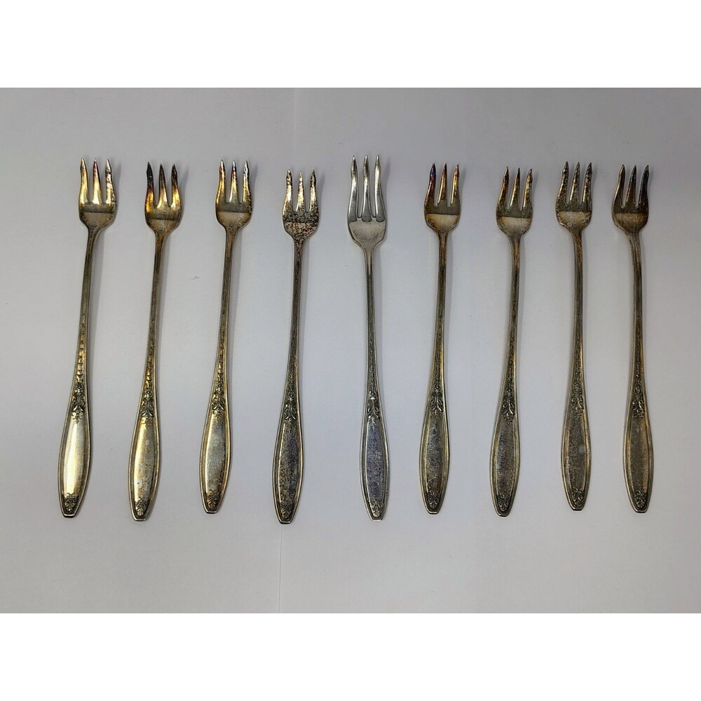 Oneida Rosemary Rockford Silverplate Set Of 9 Cocktail Forks Art Deco MCM